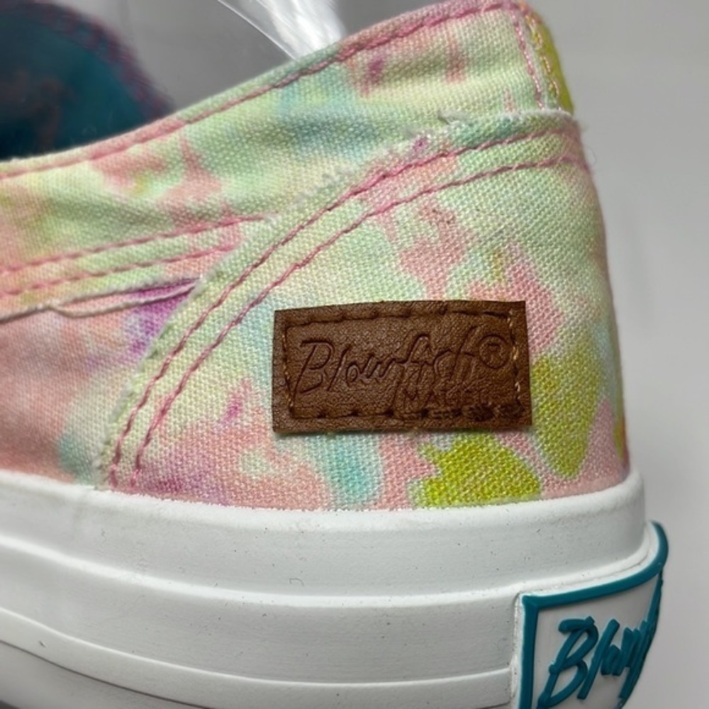 New/Never Worn! Blowfish Malibu “Marley” Pink Rainwater Slip-On Sneakers SIZE 8M - Picture 4 of 10